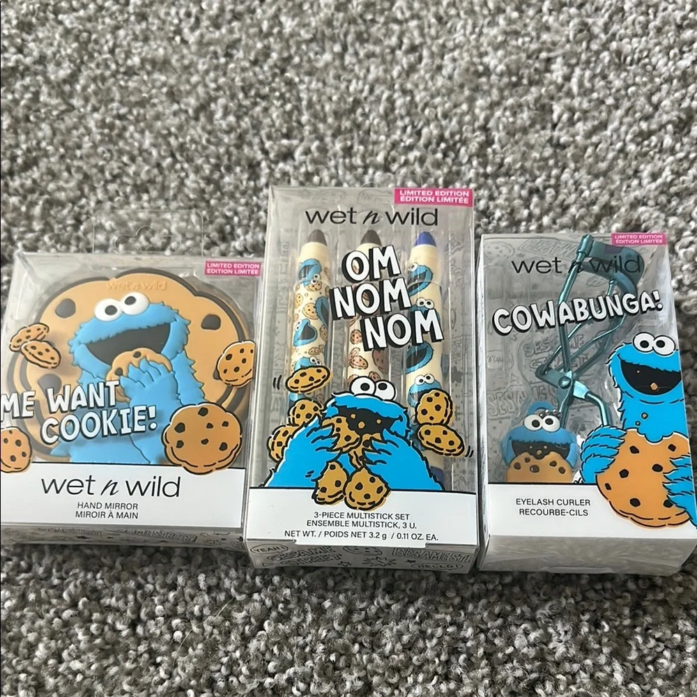 !! HOST PICK !! Wet Wild Sesame Street Makeup Collection